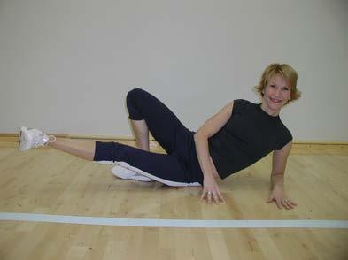 10. JALAN NOSTO KYLJINMAKUULLA (REIDEN LÄHENTÄJÄT) reiden lähentäjät (adductors) iso pakaralihas (m. gluteus maximus) puolijänteinen lihas (m.