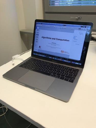 Laitteisto Apple MacBook Pro, Late 2016 model Intel Core i7-6567u CPU @ 3.30 GHz 1 prosessori 2 suoritusydintä AVX2-vektoriyksiköillä 3.