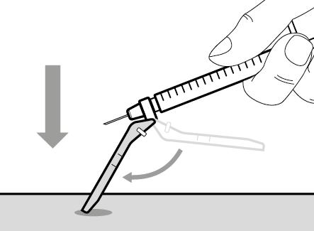 3. HÄVITTÄMINEN Vaihe 16. Suojaa neula neulanpistosuojalla Käännä neulanpistosuojaa 90 ruiskun säiliöstä poispäin.