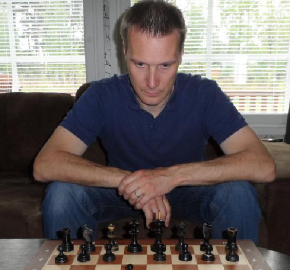 Ekenäs Schackklubb rf. Kesäturnaus 2015 28. 30.08.2015. Pelipaikka: Ekenäs Högstadieskola, Fleminginkatu 17, Tammisaari.