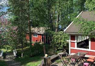Avoinna päivittäin klo 11-18, 9.6.-12.8.2018 Näyttelylippu 12 Mäntyharjuntie 25, 52700 Mäntyharju info@taidekeskussalmela.
