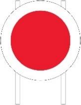 Välittömästi sen alapuolella on kärjellään oleva neliön muotoinen, punaisen reunuksen ympäröimä valkoinen merkki, jonka reunuksen leveys on 1/8 merkin lävistäjästä.