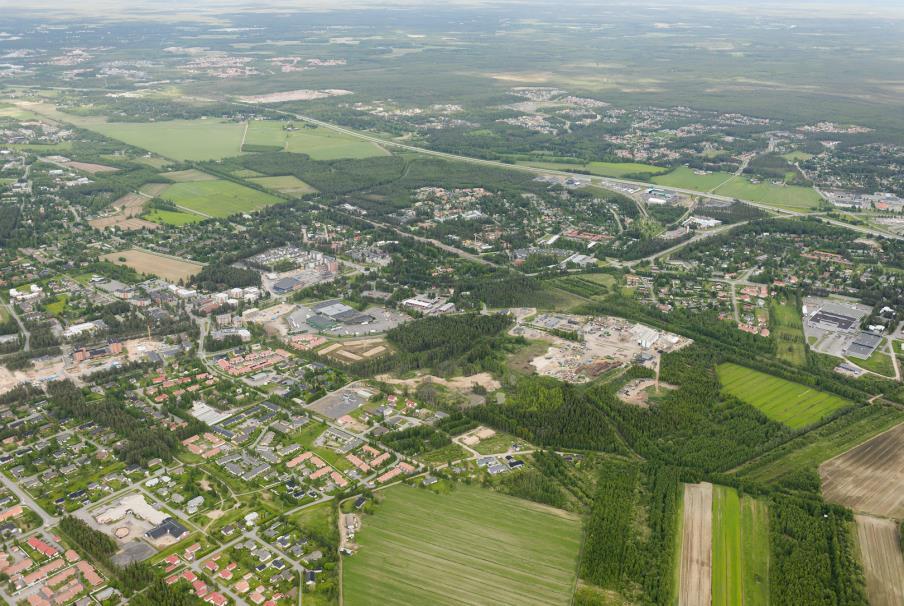 4.3 Luonnonympäristö Alueen yleiskuvaus Kempeleen luonnonympäristöä käsittelevä keskustaajaman maisema- ja viherverkkoselvitys on laadittu erillisselvityksenä aiemmin vireillä olleeseen taajaman