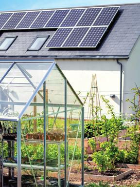 asennustelineet katon suuntaiseen asennukseen OFF-grid 3kW, 24/230V, 800Ah Invertteri EasySolar 24/3000/70-50 MPPT 150/70 (24V/230V) 1 kpl Aurinkopaneeli Monikiteinen, teho vähintään 270W 6 kpl Akku