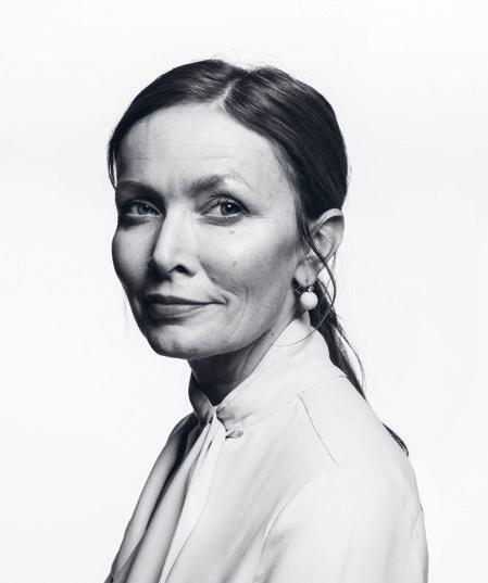 jäsen 2014 ; Elintarviketeollisuusliitto (ETL), hallituksen puheenjohtaja 2016 2017 (hallituksen jäsen vuodesta 2009); Elinkeinoelämän keskusliitto (EK), hallituksen jäsen 2016 2017; Suomen Messut