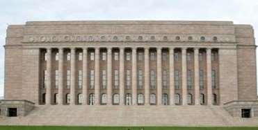 Kyberhyökkäykset yleistyvät luottamuspulaa paikataan julkisella