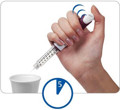 Vaihe 4 Poista ylimääräinen neste painamalla annostelunappula pohjaan ja pitämällä sitä pohjassa Pidä kynää niin, että neula osoittaa sopivaan keräysastiaan (esim.
