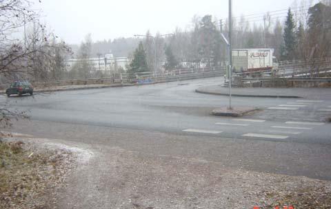 Liikennelaskennat 24 Kivenlahdentie - Ruukinsilta 4114 AHTK=.76 moottoriajoneuvoa / vrk kaistaleveydet Valo-ohjaamaton 123 376 253, 3.5, Nopeusrajoitus 5 km/h IHTK=.88,, 6963 3.5 3.5 AHT%= 6.