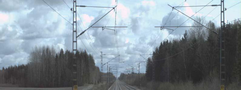 63 Kuva 4.2. Kuva kohdasta km 247+113 itään päin keväällä 2014.(Ratakuvapalvelu) Kohteen toimintaa on tarkasteltu Roadscannersin Rail Doctor -ohjelmiston (RD) avulla. Kuvassa 4.