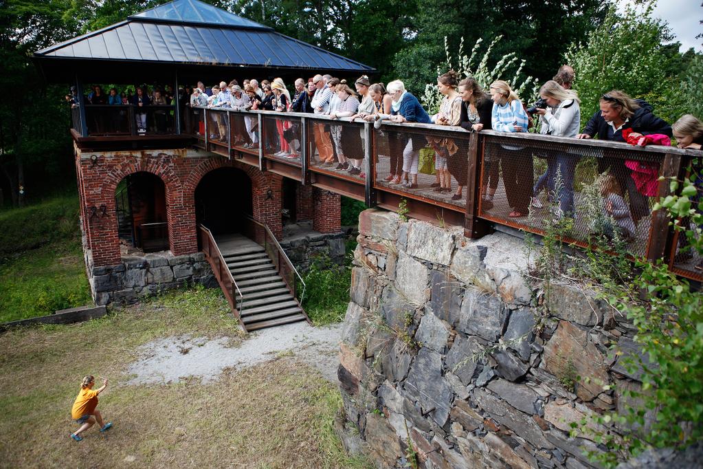 TAPAHTUMA- JA KÄVIJÄTIEDOT Vuosi Tapahtumat yht. Ilmaiset tapahtumat Kävijät yht.