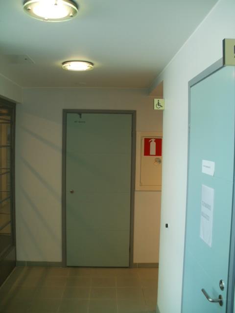 209 Opastus inva-wc:lle on huomaamaton.