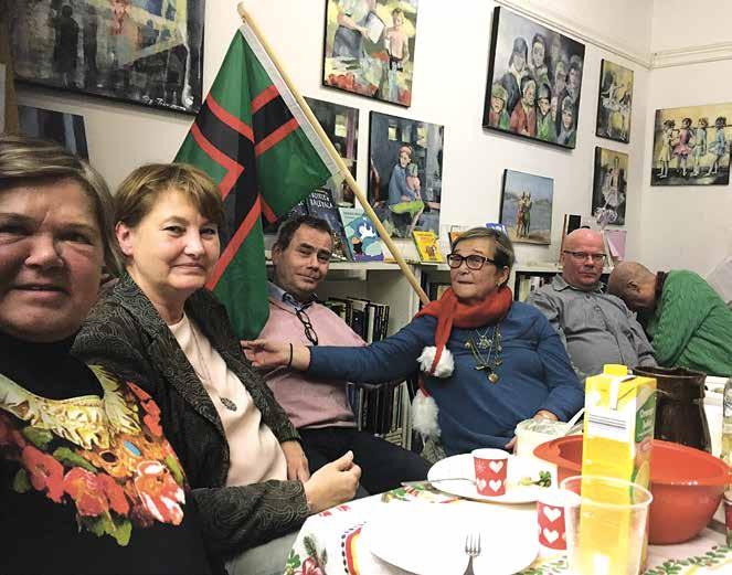 Periodika-julguamos juuri Uuttu Vuottu vaste piäzi ilmoih uuzi kniigu Valentina Mironovan kirjutettu Hiitolaspäi kozičendu-runo karjalazien runoperindön kontekstas.