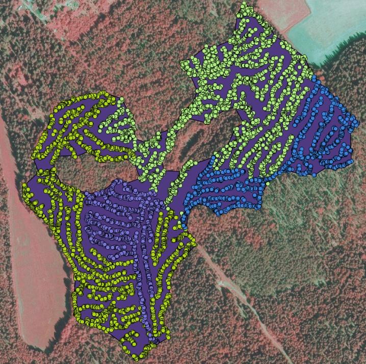 Hakkuukuvioiden muodostus motojen tallentamasta puukohtaisesta mi:aus(edosta Metsävara8etojen ajantasaistukseen