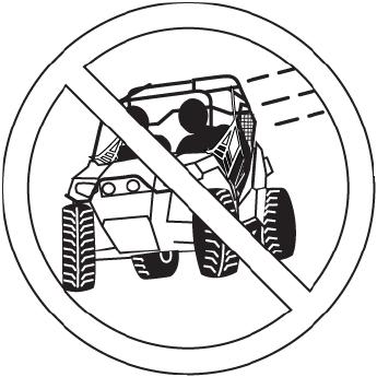 TURVALLISUUS Varoitustarrat ja niiden sijainti VAROITUSTARRA 3: Varoitus ajoneuvon kaatumisriskistä, kojelaudan päällä Ajoneuvon käsittelyn tai ohjauksen huolimattomuus voi johtaa sen kaatumiseen,