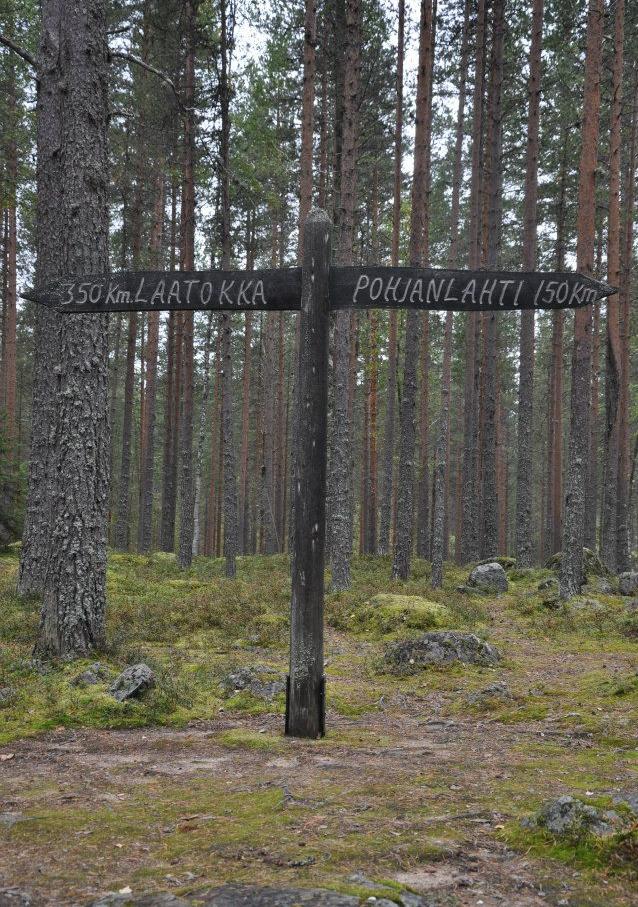 Pohjanmaan Pyhäjärvi eilen... Mannerjään reuna oli noin 000 vuotta sitten Havukkamäenharjun ja Vuohtomäen länsirinteen tasalla.