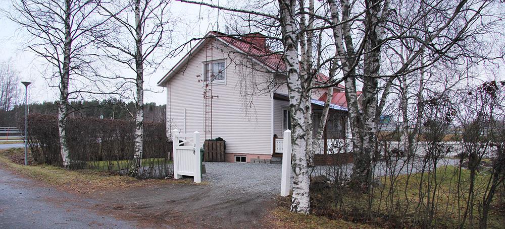 173 Kuvia ja piirustuksia: Rakennusta ja