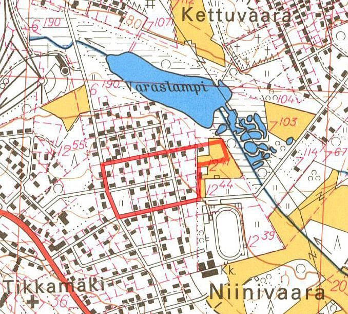 18 muotoisia pientaloja, jotka olisivat tehneet kortteleista aikaisempaa umpinaisempia.
