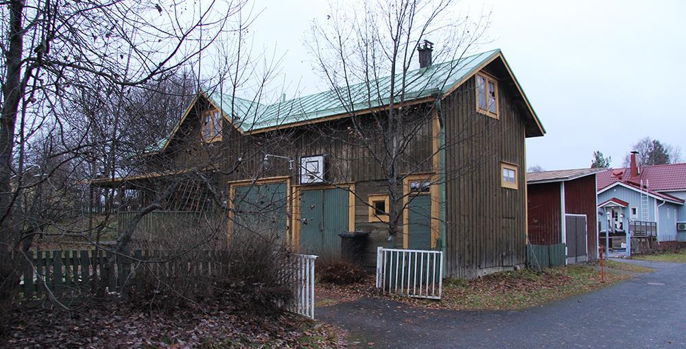53 Inventointitilanne: - Rakennuksen kunto: Päällisin puolin hyvä tai kohtalainen Korjaukset / laajennukset:?