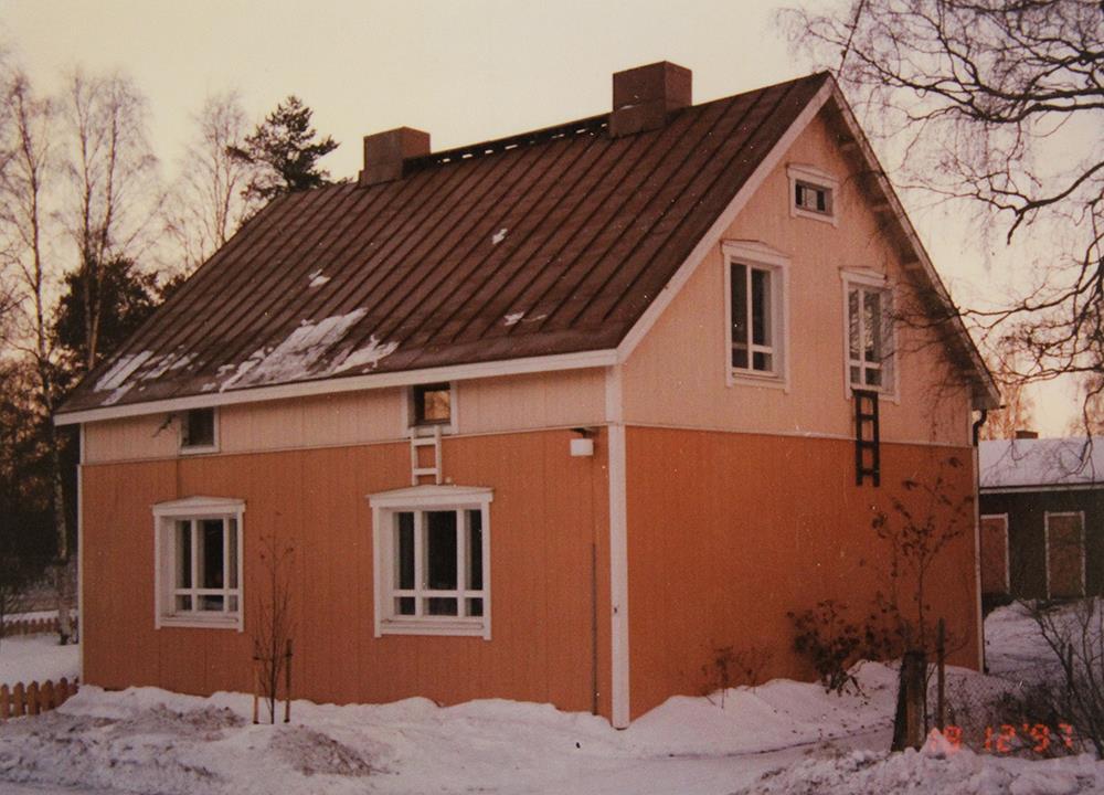 Kuvanottohetkestä kohteen ulkoinen olemus Sortavalankadulle
