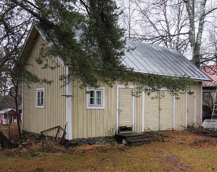 79 Soanlahdenkatu 11, ulkorakennus Kuvaus: Harjakattoinen puinen ulkorakennus Osoite: