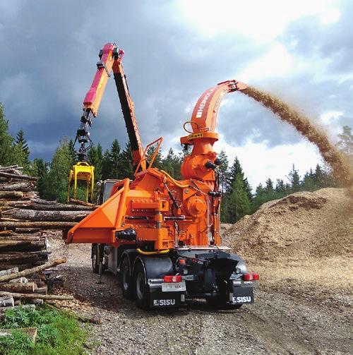 HEINOLA 1310 TRUCK Energiakäyttöön soveltuva kuorma-auton päälle asennettava mobiilihakkuri, joka saa voimansa alusta-ajoneuvon moottorista nerokkaan yksinkertaisen voimalinjan välityksellä.