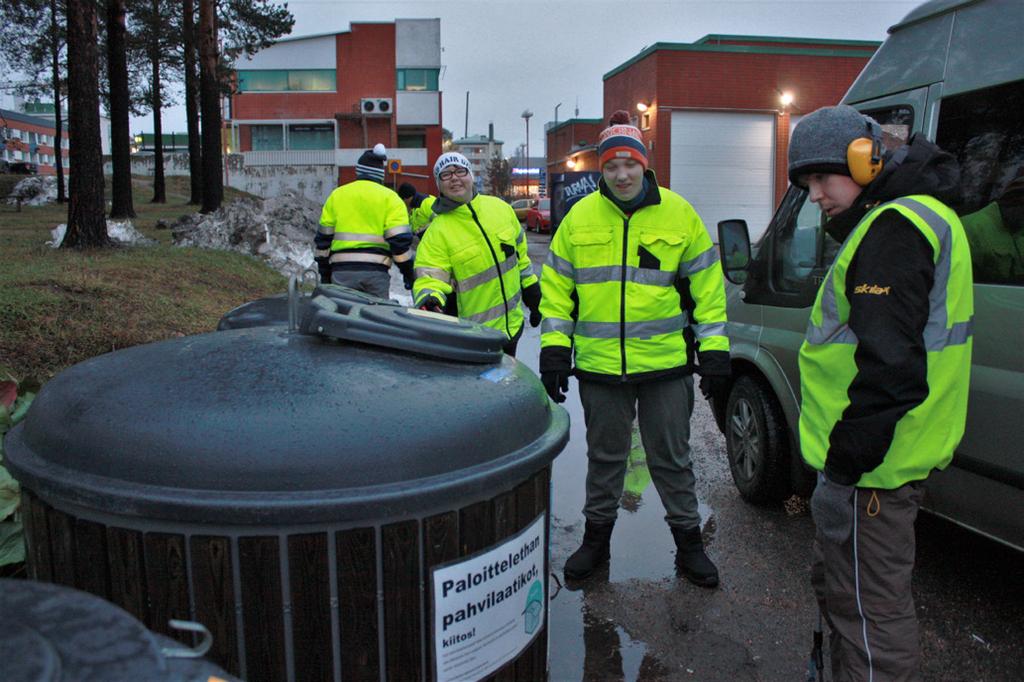 102:sta ekopisteestä 48 kpl on vuokrattuina Suomen pakkauskierrätys Rinki Oy:lle ja 54 kpl on Napapiirin Residuumin omia pisteitä, jotka täydentävät toimialueen ekopisteverkostoa.