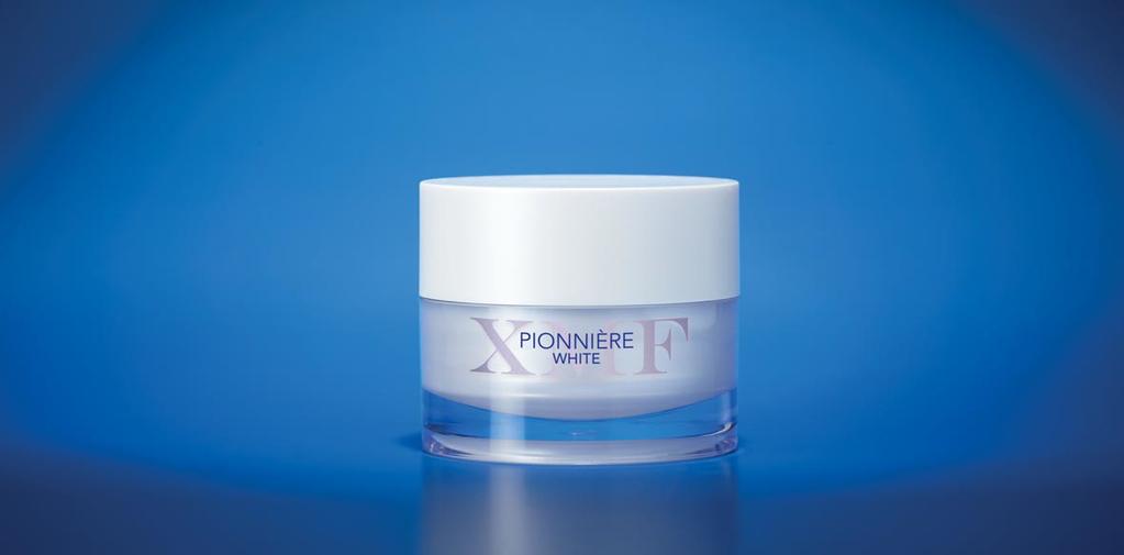 PIONNIÈRE XMF WHITE - Ihon sävyä tasoittava, korjaava hoitovoide Myyntikoko SVV111 50 ml purkki / Ammattikoko SVP111 100 ml tuubi Ylellinen, hienostunut voide, joka yhdistää kaksi bioteknologista