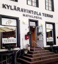 Kestosuosikkejamme ovat kiviarinauunissa paistetut pizzat, joita voit tilata myös mukaan sekä kesäaikaan Hereford-lihasta valmistetut Ruukin burgerit.