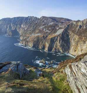 Killary Fjord on Irlannin ainoa vuono, pituudeltaan noin 16 kilometriä. Molemmilla rannoilla kohoavine vuorineen se muodostaa luonnollisen rajan Galwayn ja Mayon maakuntien välille.
