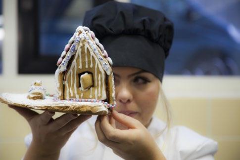Pipareiden esikuvina pidetään hunajakakkuja, joita muinaiset egyptiläiset valmistivat uhrilahjoiksi jumalille.