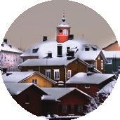 estradeilla tarjoavat joulun alla elämyksiä lapsille, aikuisille ja koko perheelle. Tunnistatko kuvista, mistä on kyse? Etsi tämän lehden sivuilta viisi kuvaarvoitusta seuraaviin kysymyksiin.