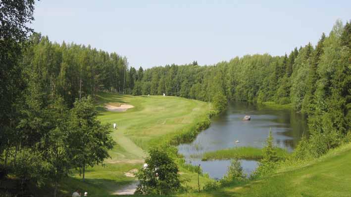 Tapiola Golfin klubitalo kuuluu maamme näyttävimpiin. Terassi lienee Suomen suurin, kuten myös pro shop. Alla Vuosaaren hieman vaatimattomampi klubitalo ja osa kenttää.