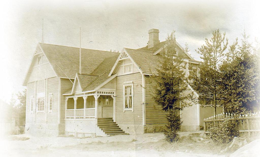 Riihimäen työväentalo 1917 Riihimäen vankileiri (Kuva Riihimäen