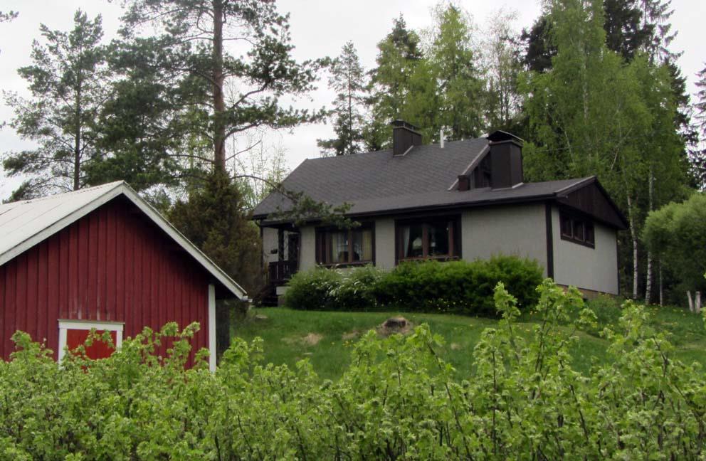 Lähdekorpi 9:312 Osoite Rutaperänkuja 2 Kiinteistöllä on jälleenrakennuskauden asuinrakennus, jossa noin 65
