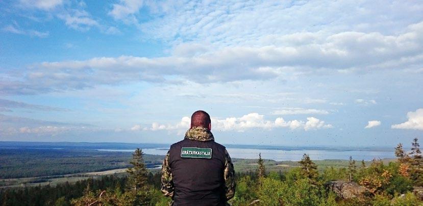 Erävalvonta Erätarkastajillamme on poliisin valtuudet erävalvontatyössä. He varmistavat, että meidän kaikkien yhteisiä maita ja vesiä käytetään, kuten laissa on sovittu.