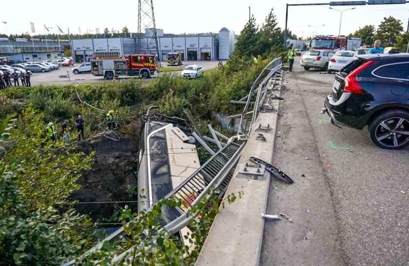 muutaman metrin tarkkuudella.