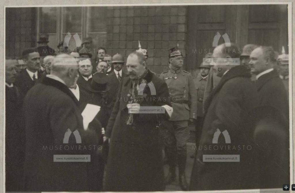 Suomen itsenäisyys toteutui 4.5.1918 asan senaatti saapui lsinkiin 4.5. tynyt senaatti piti simmäisen kokouksen 6.5. pina oli kukistettu näläinen sotaväki oli rkotettu, Inon linnoitus.