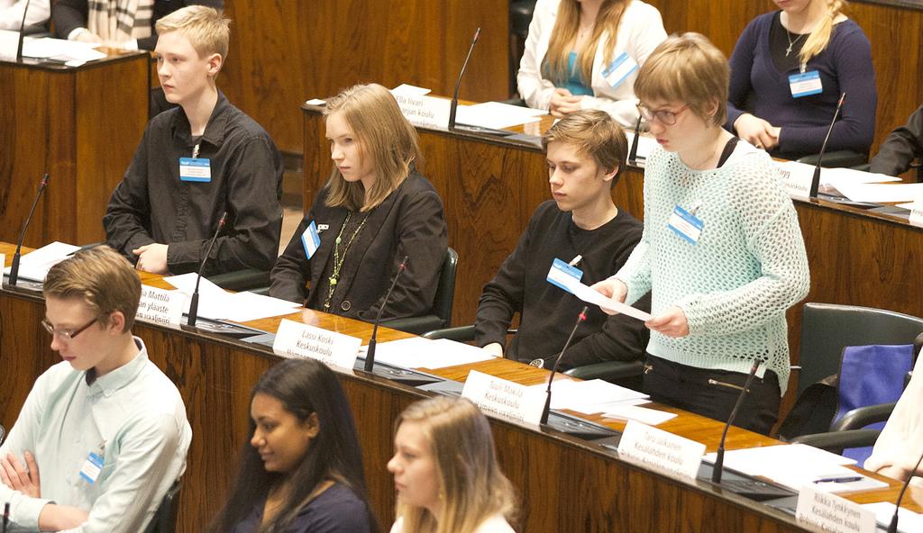 Päiväjärjestykseen valittavien suullisten kysymysten äänestäminen (nuorten mielestä) Nuorten osallistaminen istunnon päiväjärjestyksen laatimiseen toteutettiin nyt toisen kerran.