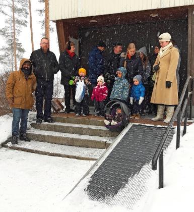 Tiedustele tai ilmoittaudu sähköpostilla puroniemen.tuki@gmail.com tai leirivastaavalle helena.t.hanninen@gmail.com, p. 045 663 5250.