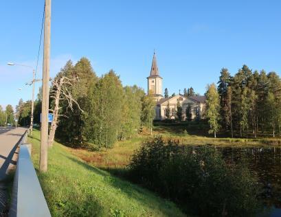 reitistöllinen, historiallinen kirkkopuisto Syntiniemi