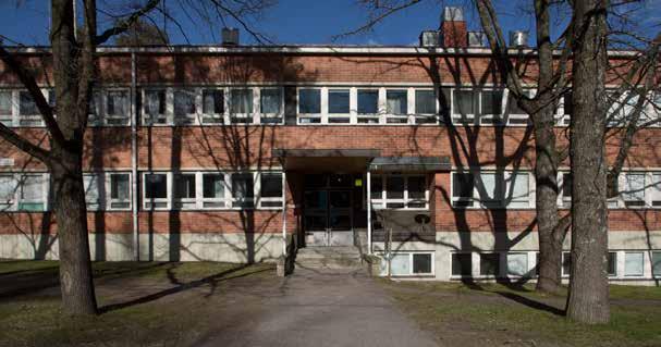 Rakennus on vuodelta 1958 ja siten yksi alueen