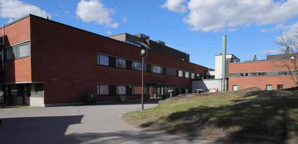 risteyksessä Kivimiehen alueen luoteiskulmassa.