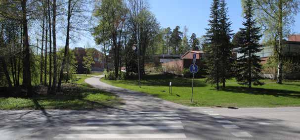 5 Kivimiehen alueen maisema 5.3 Sisäinen katutila ja tiestö 5.3 Sisäinen katutila ja tiestö Otaniementieltä Tietäjänpolulle.
