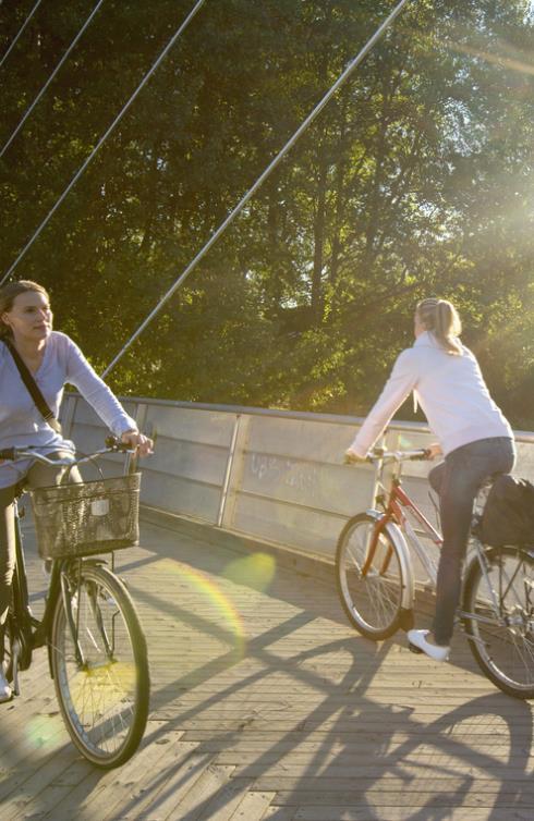 Pyöräliikenteen osuus kasvuun vahvoilla yhteisillä panostuksilla Autoliikenteelle kilpailukykyinen seudullinen pyöräliikenteen pääverkko (yht.