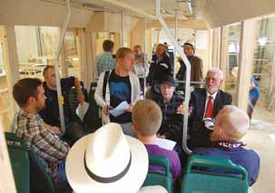 SRS:n jäsenet kävivät 4.8.2011 joukolla tutustumassa Transtech-raitiovaunun senhetkiseen suunnitteluvaiheeseen.