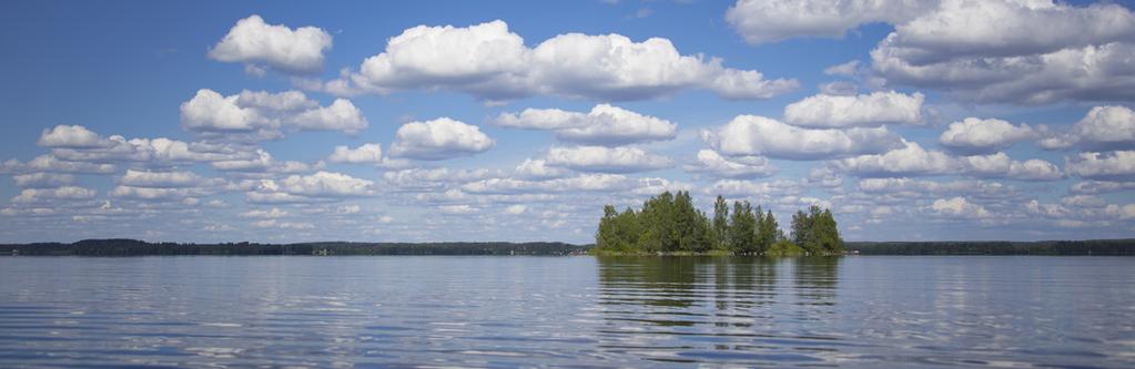 Alajärvi sijaitsee Länsi-Suomessa Etelä-Pohjanmaan maakunnassa Sinisen tien ja kantatie 68:n risteyskohdassa.