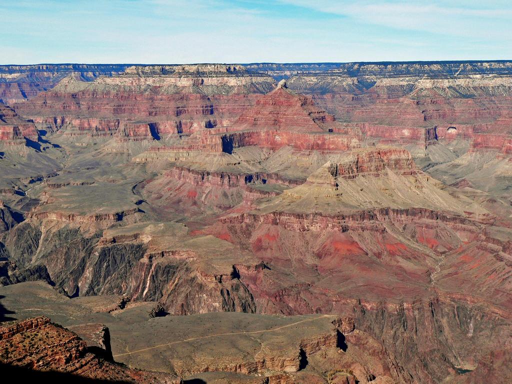 Grand Canyon, USA, Arizona Täältä löytyy jo nisäkkäiden fossiloituneita luita, mm. antilooppien. Heinäkasvit kehittyivät n. 40 milj. vuotta sitten.