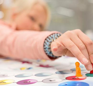 Millaisia visioita strategia-asiakirjat sisältävät?