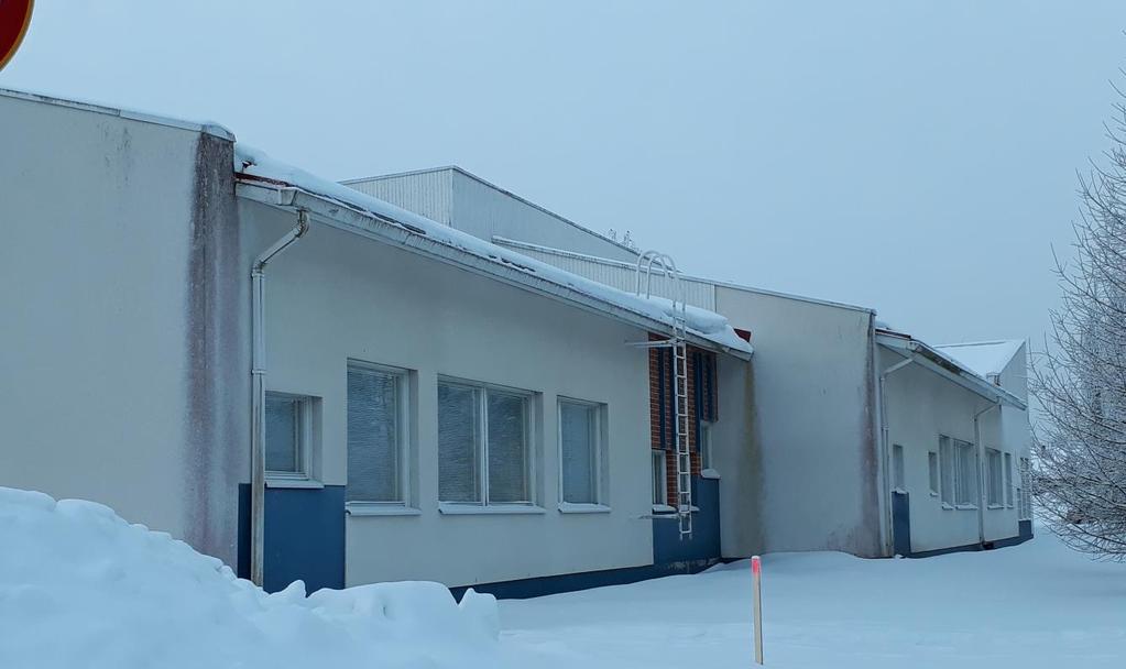 Kiinteistökatselmus 2 (8) TAUSTATIEDOT Rakennus sijaitsee osoitteessa Kauppilantie 1, 61600 Jalasjärvi. Katselmuksen kohteena on yksi kerroksinen Jalasjärven lukiona toimiva kiinteistö.