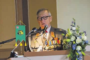 Kutsuvierastilaisuus pidettiin Joensuun taidemuseon juhlasalissa. Juhlaan osallistui yli sata kutsuvierasta. Musiikista vastasi Rakuunasoittokunta musiikkimajuri Riku Huhtasalon johdolla.